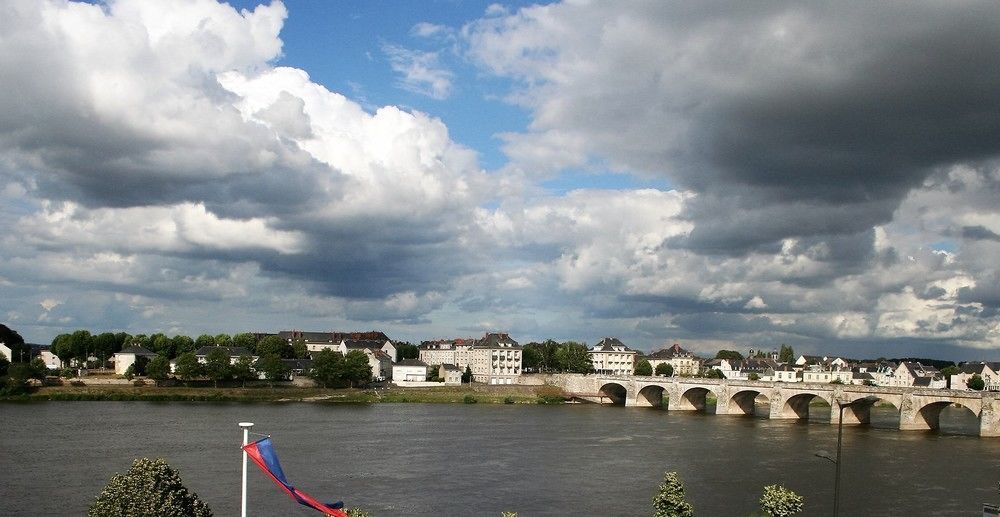 Rive Gauche Hotel Saumur Exterior photo